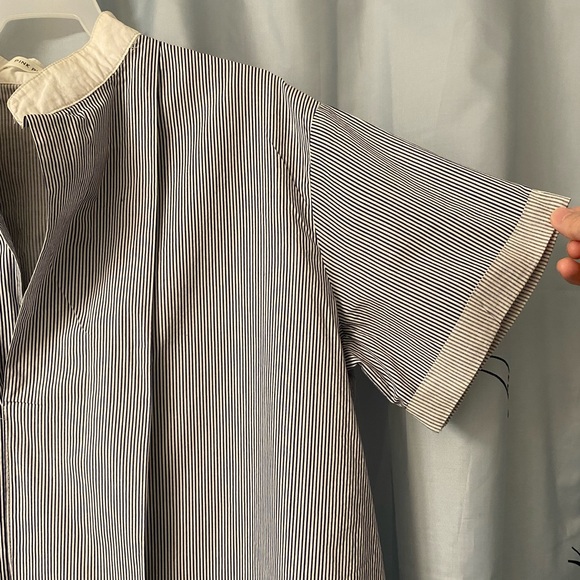 Oversized woman blouses (3 for $30) - Picture 3 of 6